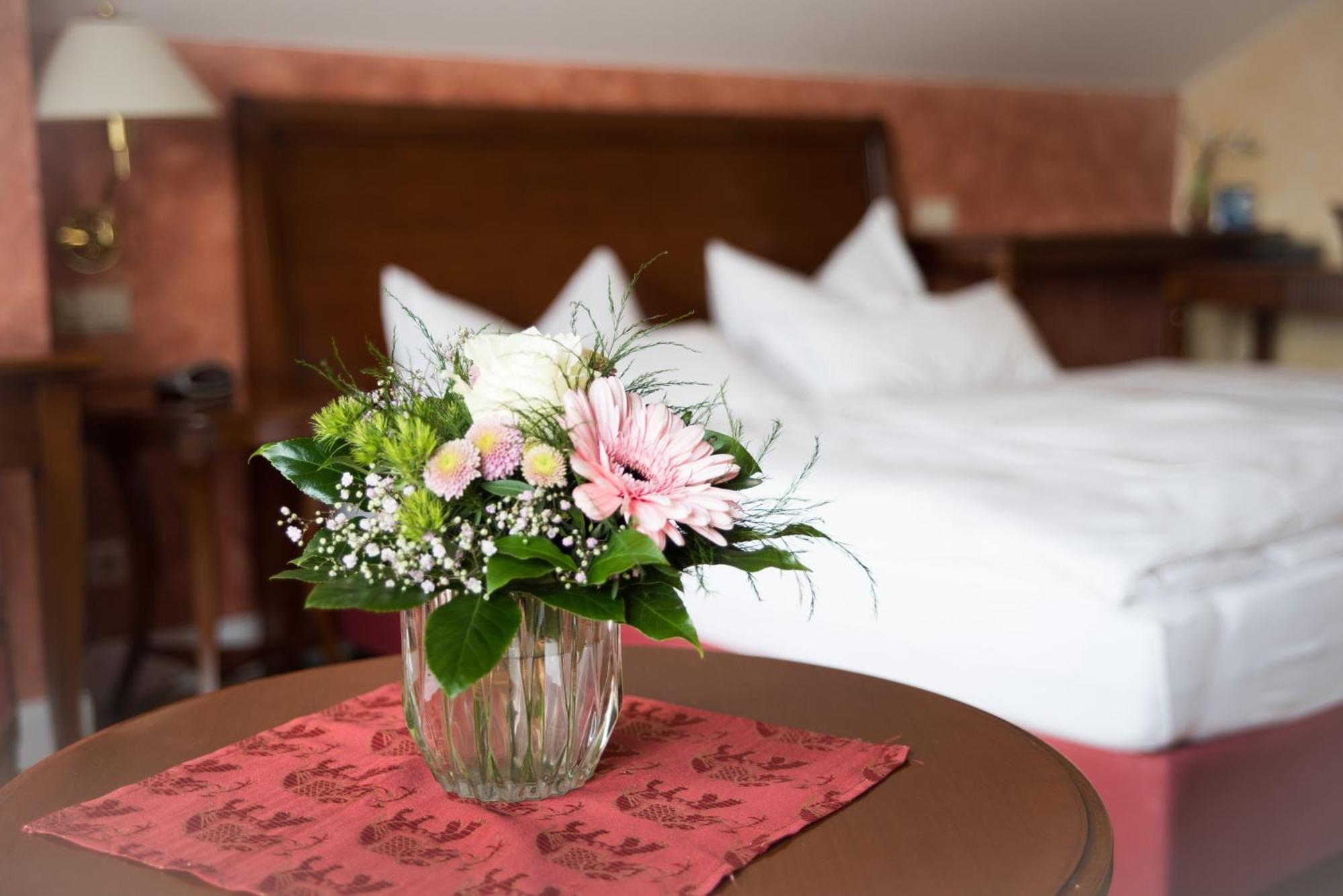 Hotel Tannenhof Bad Wünnenberg Екстериор снимка